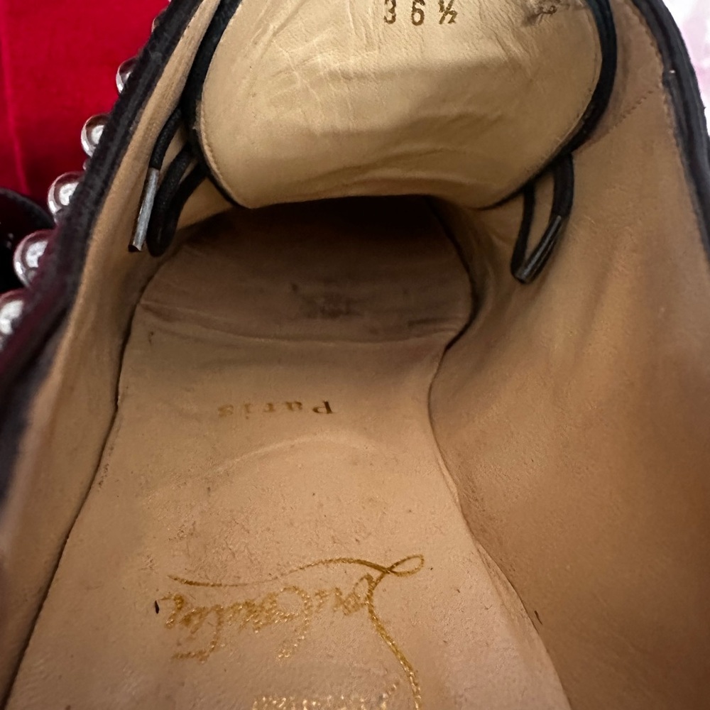 Christian Louboutin Black croc embossed leather and Silver Studded Oxfords - Picture 5 of 9